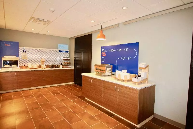 ホテル Holiday Inn Express & Suites   Kirksville   University Area, An Ihg
