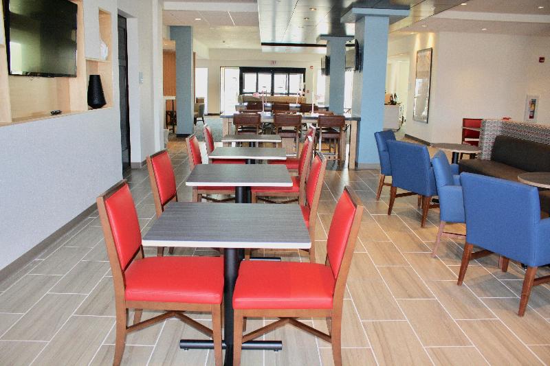 هتل Holiday Inn Express & Suites   Kirksville   University Area, An Ihg