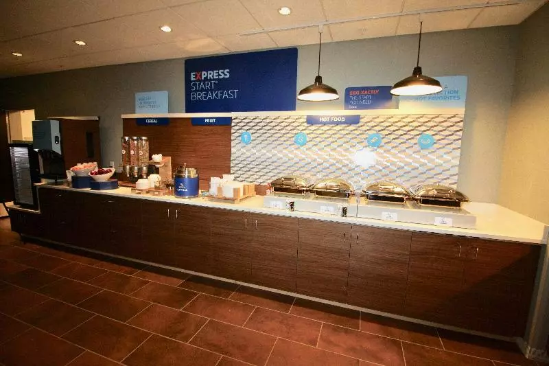 ホテル Holiday Inn Express & Suites   Kirksville   University Area, An Ihg