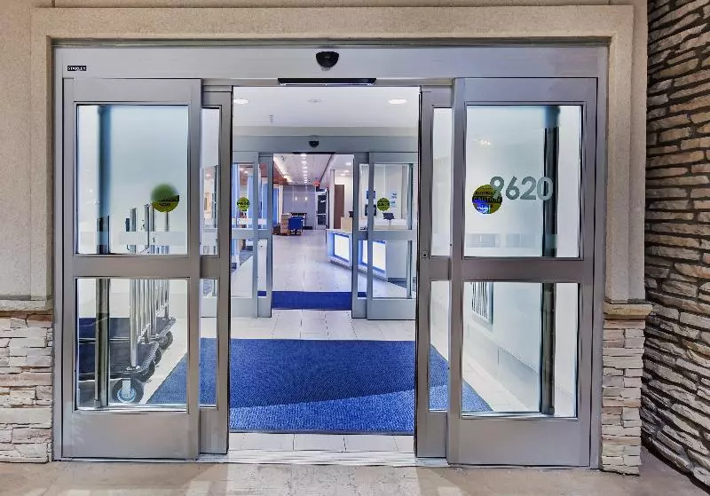 ホテル Holiday Inn Express & Suites   Lenexa   Overland Park Area, An Ihg