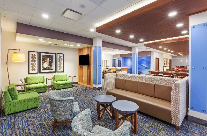 ホテル Holiday Inn Express & Suites   Lenexa   Overland Park Area, An Ihg