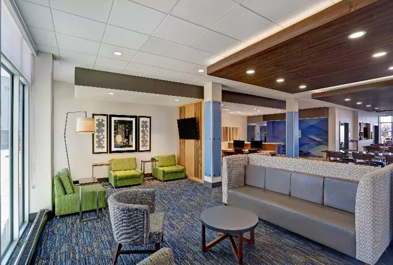 ホテル Holiday Inn Express & Suites   Lenexa   Overland Park Area, An Ihg