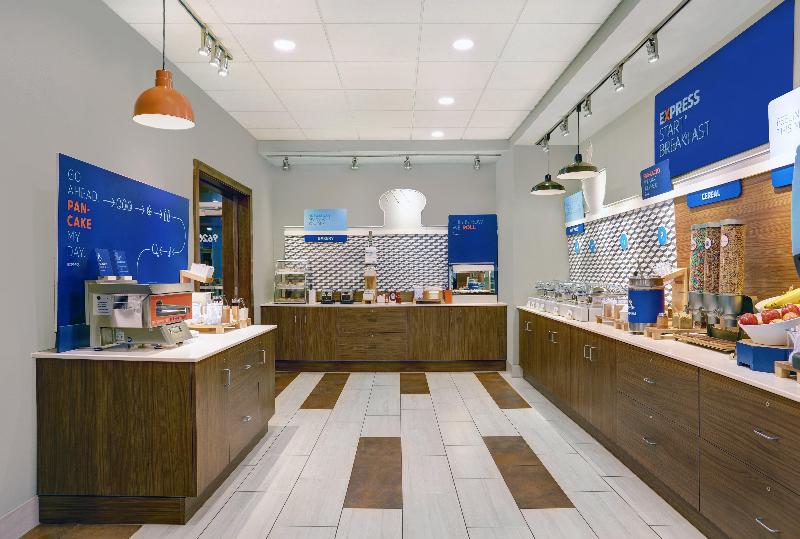 فندق Holiday Inn Express & Suites   Lenexa   Overland Park Area, An Ihg