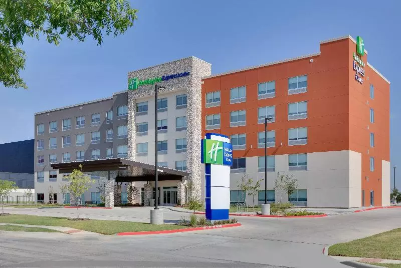 ホテル Holiday Inn Express & Suites   Dallas Nw Hwy   Love Field, An Ihg
