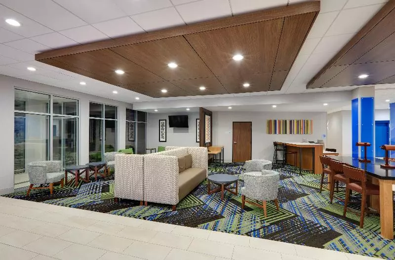 ホテル Holiday Inn Express & Suites   Dallas Nw Hwy   Love Field, An Ihg