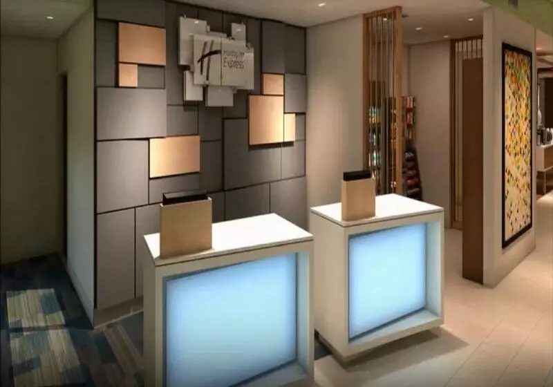 ホテル Holiday Inn Express & Suites   Dallas Nw Hwy   Love Field, An Ihg
