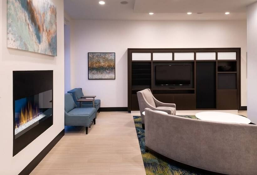 酒店 Holiday Inn & Suites   Farmington Hills   Detroit Nw, An Ihg