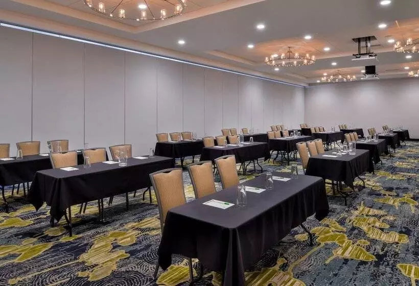 Hotelli Holiday Inn & Suites   Farmington Hills   Detroit Nw, An Ihg