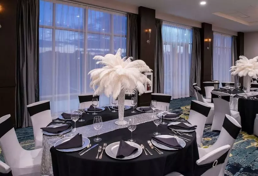 Hotelli Holiday Inn & Suites   Farmington Hills   Detroit Nw, An Ihg