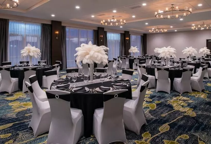 Hotelli Holiday Inn & Suites   Farmington Hills   Detroit Nw, An Ihg