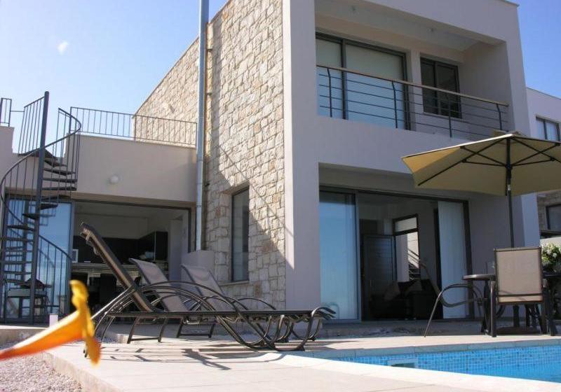 בית מלון כפרי Villa Calypso