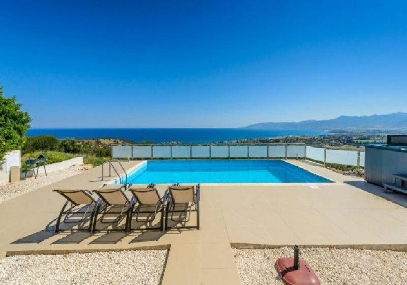 בית מלון כפרי Villa Calypso