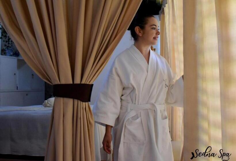 Victoria Hotel Y Spa