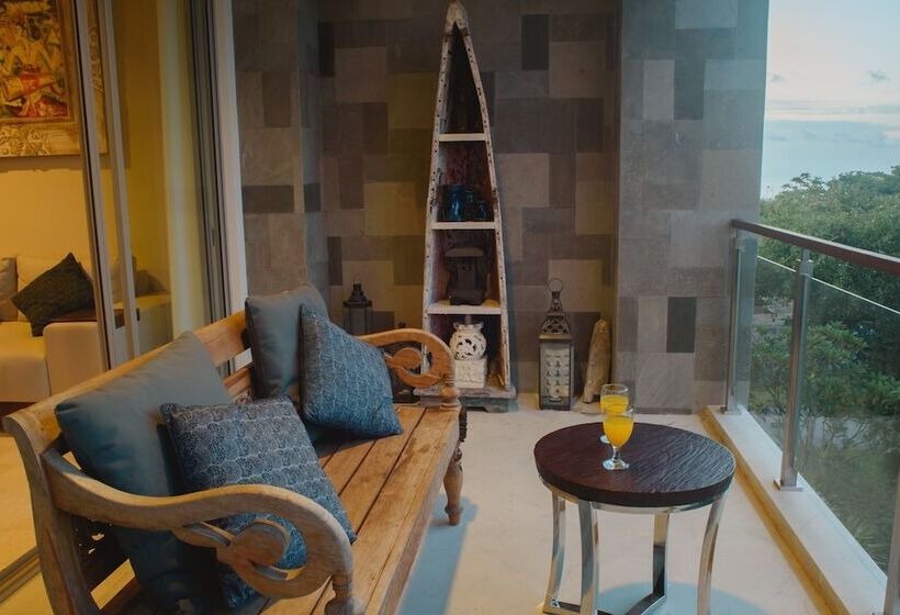 Luxury Apartment At Ayana Residences