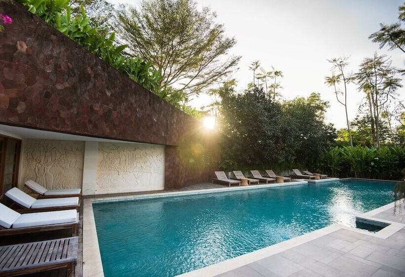 Luxury Apartment At Ayana Residences