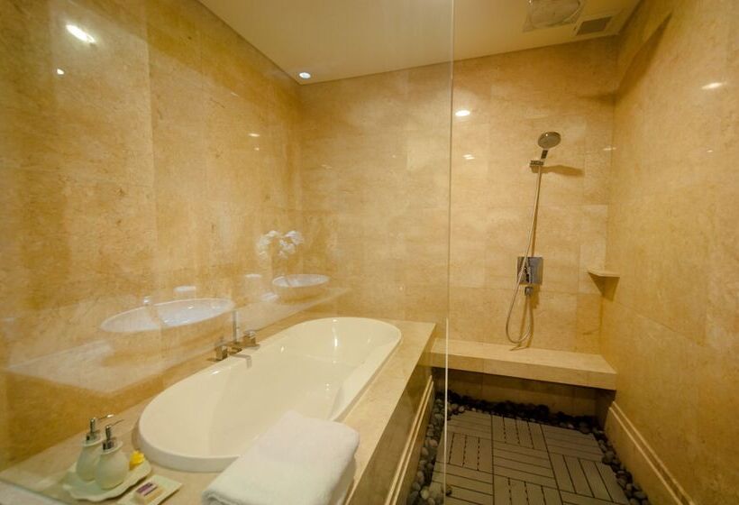 Luxury Apartment At Ayana Residences