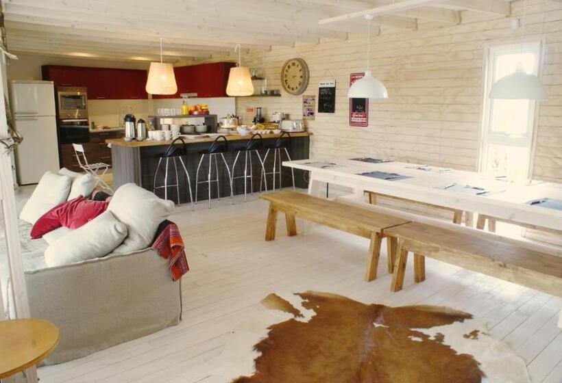 تختخواب و صبحانه Barrica Lodge