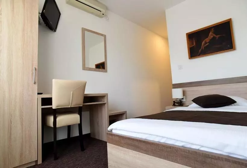 ベッドアンドブレックファースト Rooms Barba Niko Near Zagreb Airport