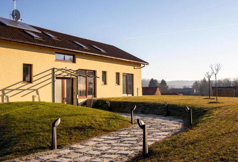 住宿加早餐  Bed&breakfast Vinarija Coner