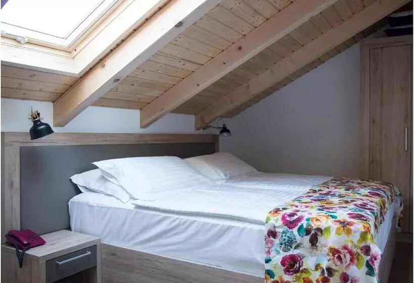 Aamiaismajoitus (B&B) Bed&breakfast Vinarija Coner