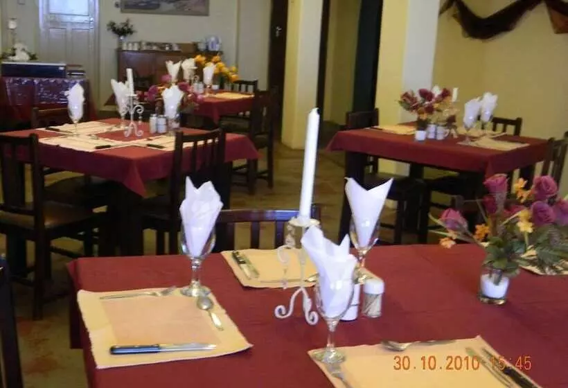 تختخواب و صبحانه Vastrap Guest Farm