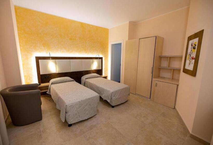 簡易ホテル Arenas