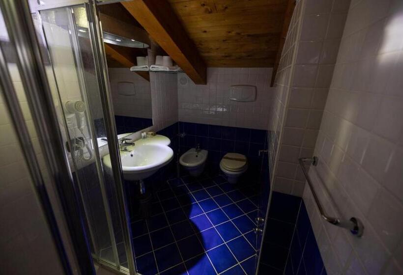 簡易ホテル Arenas