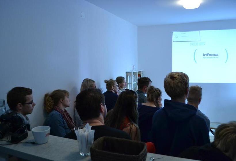 Little Seahorse Hostel & Suites