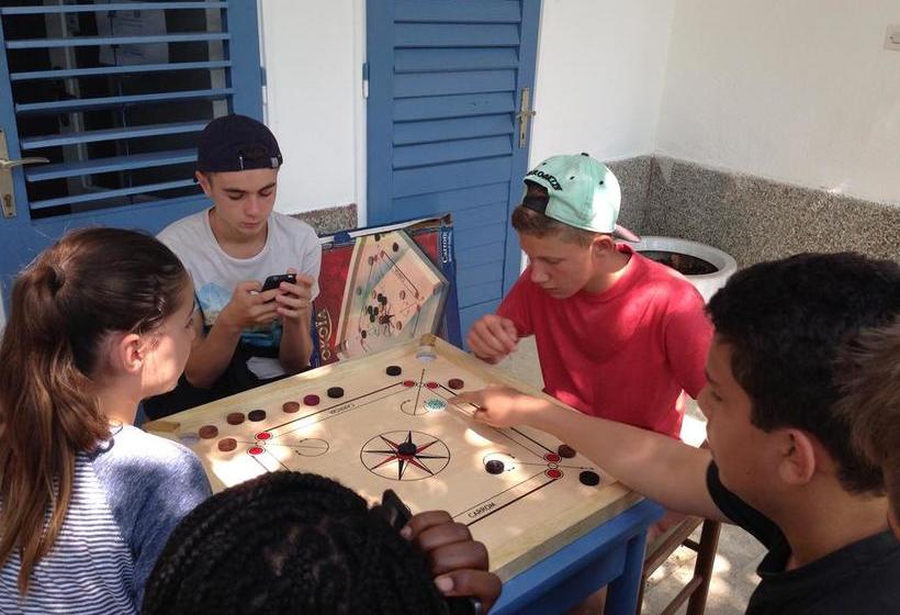 Little Seahorse Hostel & Suites