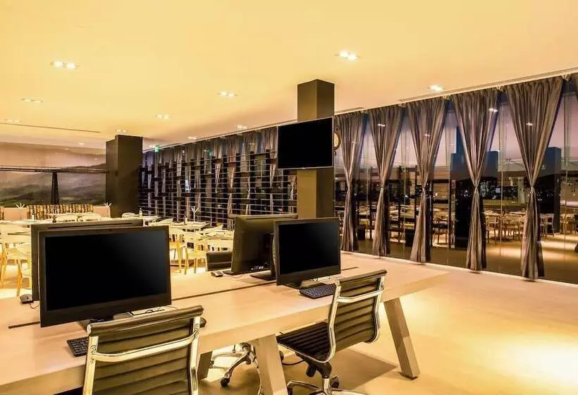 ホテル Fiesta Inn Express Ciudad De México Forum Buenavista