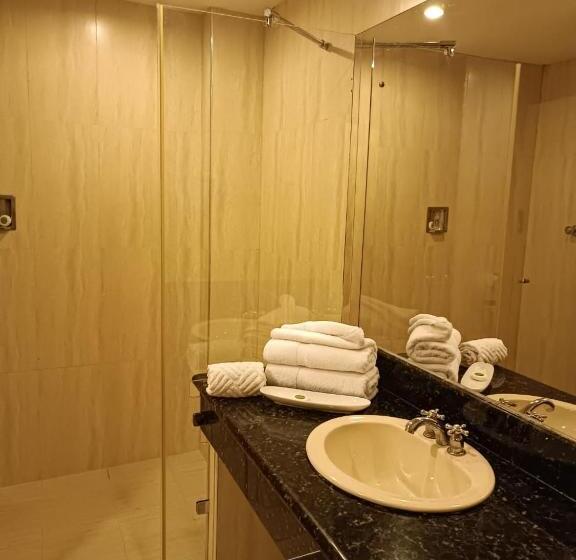 هتل Las Palmas Inn