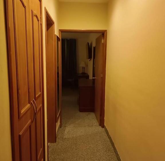 هتل Las Palmas Inn