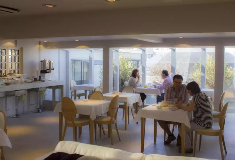 ホテル Las Terrazas Business