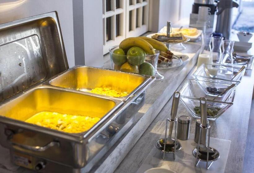 هتل Las Terrazas Business