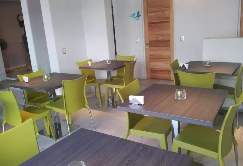 ホテル Las Terrazas Business