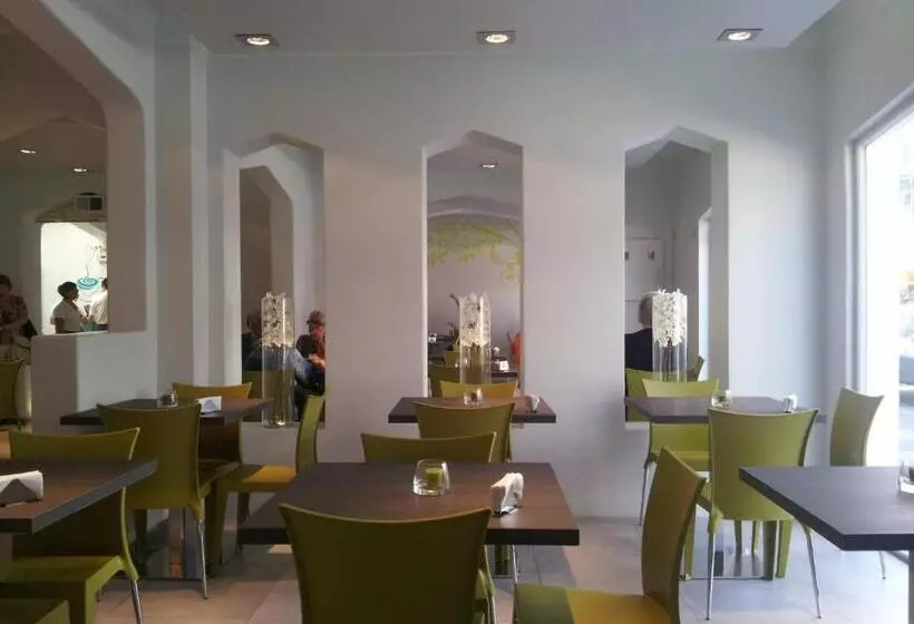 ホテル Las Terrazas Business