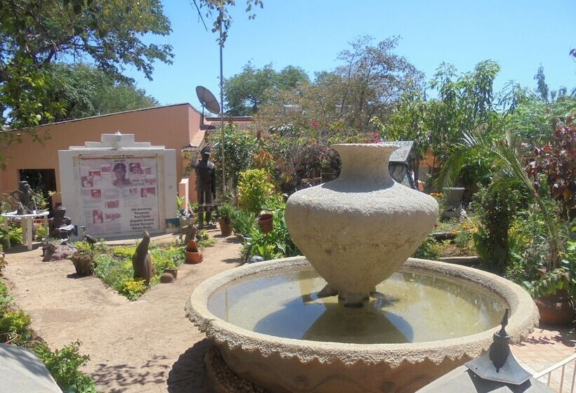 هتل Tatenda Safaris