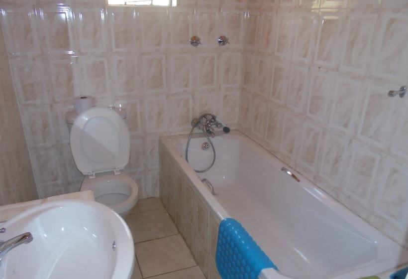 هتل Tatenda Safaris