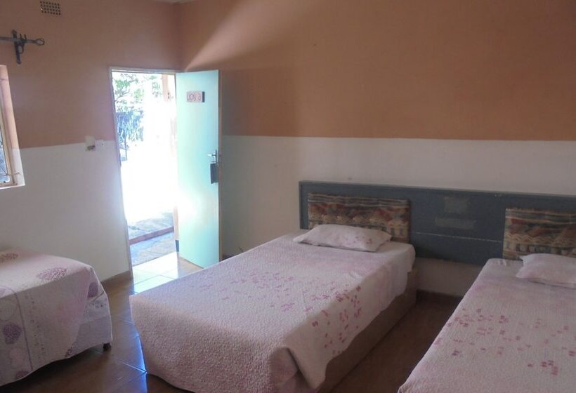 هتل Tatenda Safaris