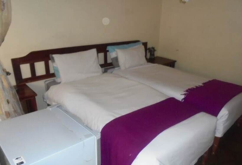 هتل Tatenda Safaris