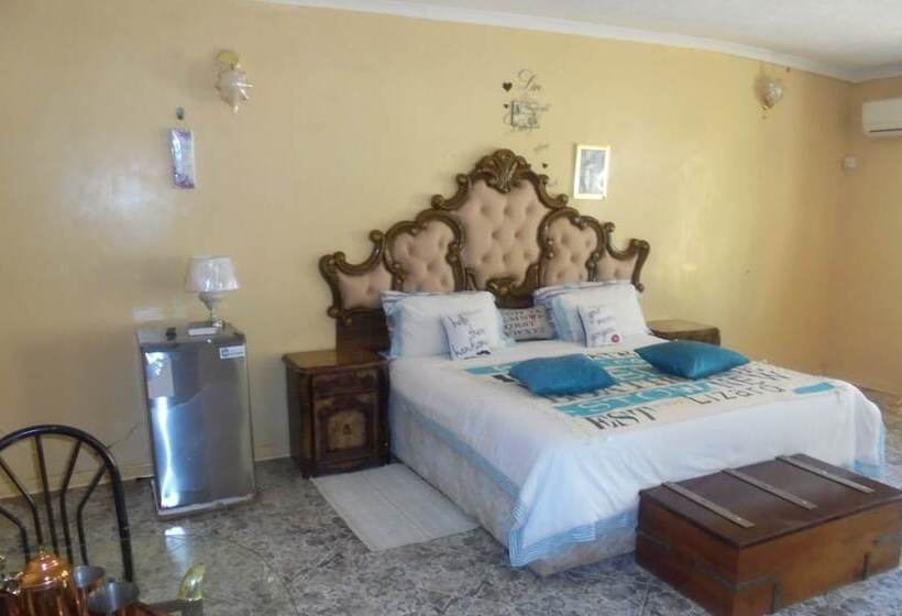 هتل Tatenda Safaris