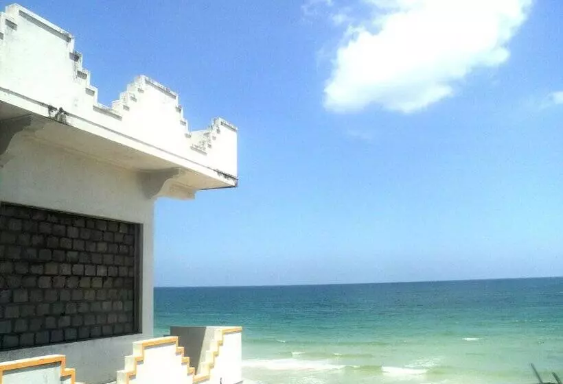 Hotell Trinco Beach