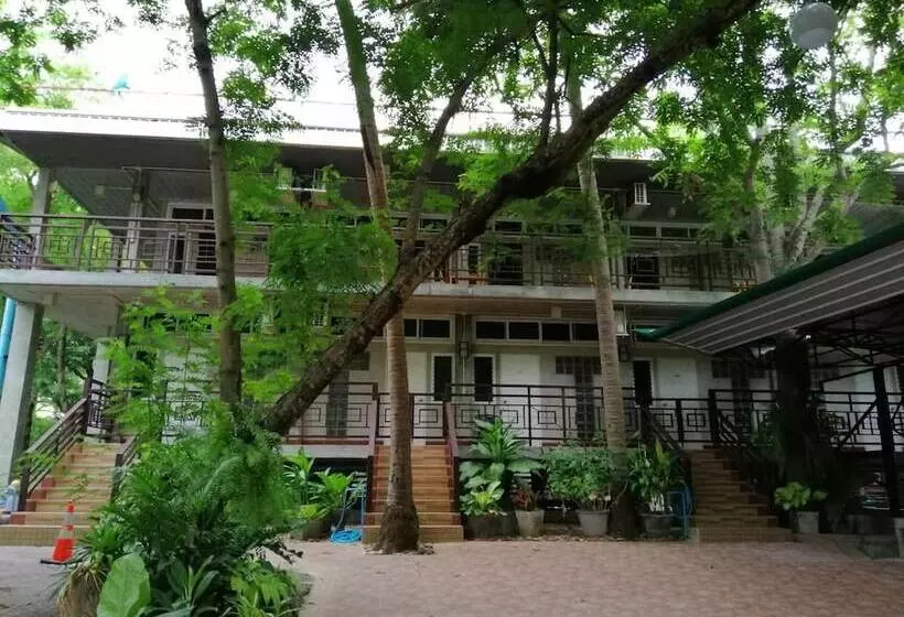 پانسیون Loei Huen Hao Hug Home & Resort