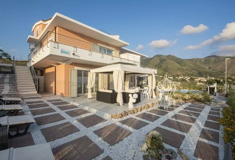 Aamiaismajoitus (B&B) Villa Armonia