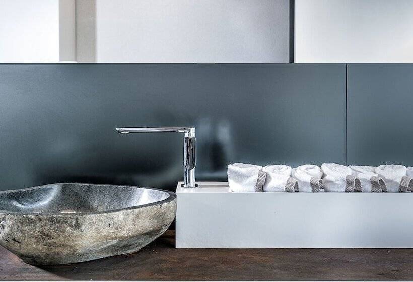 مسافرخانه Ramo D Aria Etna Boutique