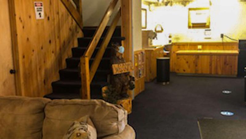 Отель Adirondack Lodge Old Forge