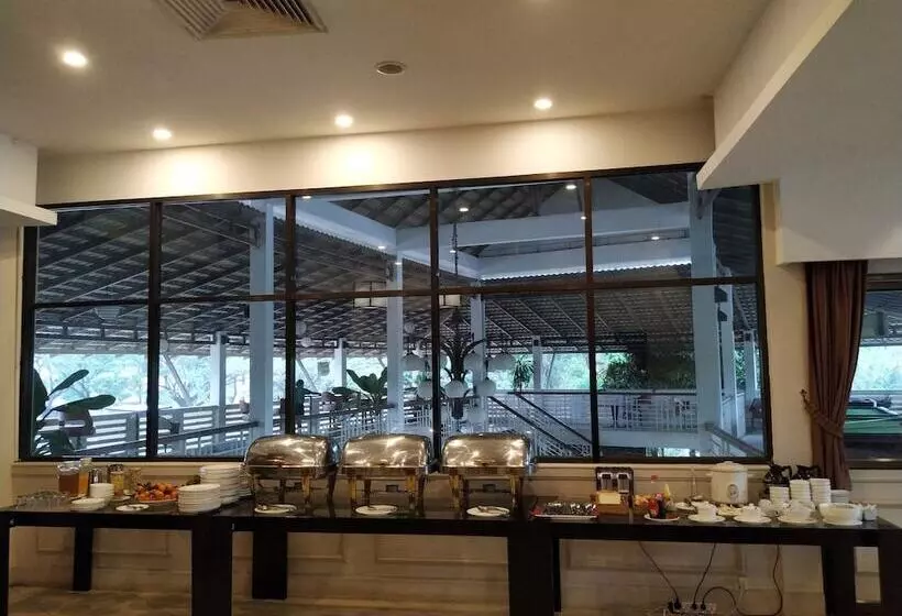 هتل Cambodian Country Club