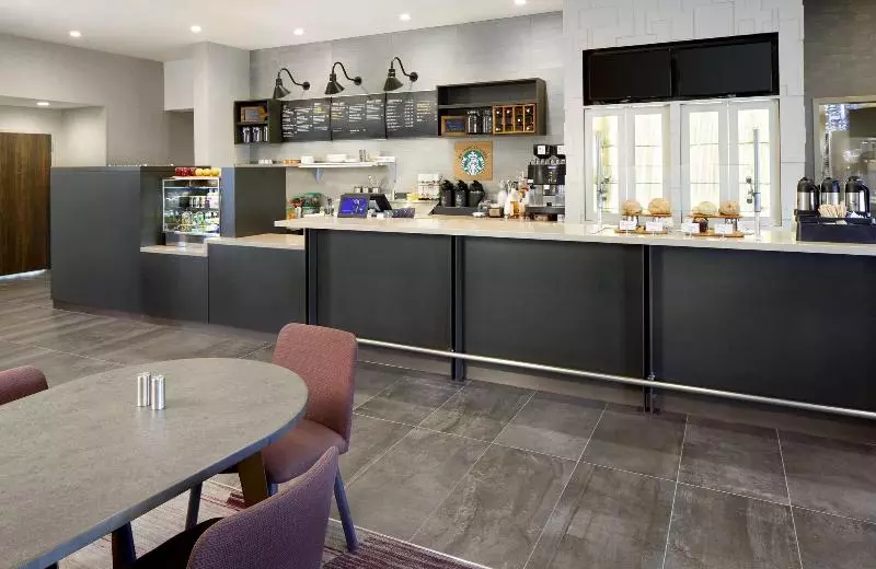 Hotelli Courtyard By Marriott Houston Intercontinental Airport