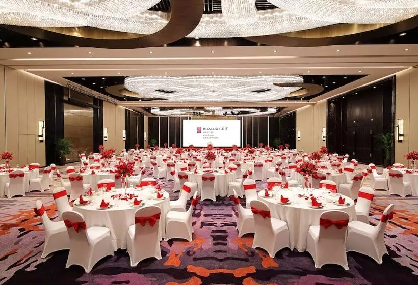 Hotelli Hualuxe Wuxi Taihu, An Ihg