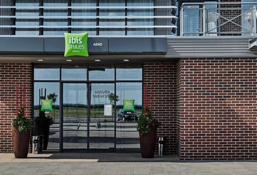 בית מלון כפרי Ibis Styles Arad